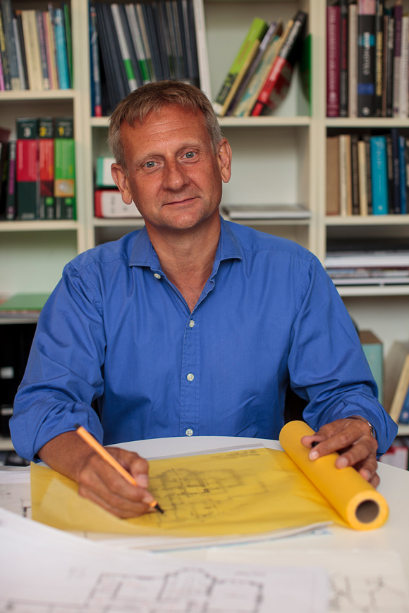 Robert-Wilson