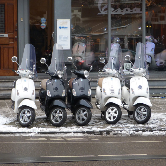 Amsterdam-Vespas