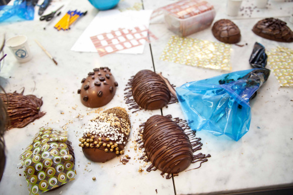 decorating easter eggs