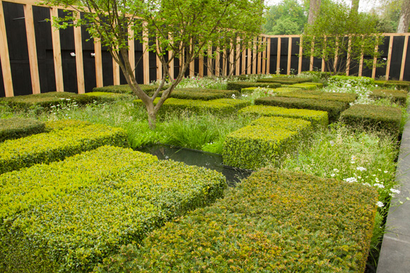Christopher-Bradley-Hole-The-Telegraph-Garden
