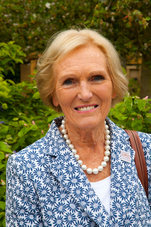 Mary-Berry-at-Chelsea-Flower-Show-2013-BN