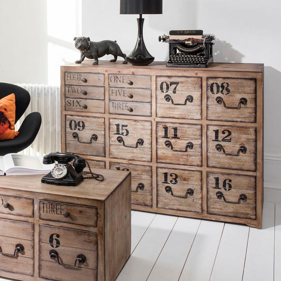 Vintage-sideboard