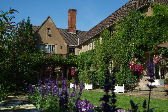 mallory-exterior