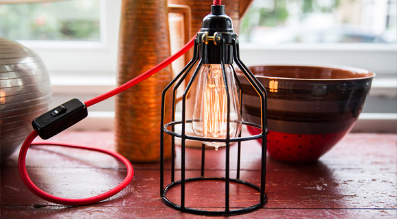 dowsing-reynolds-vintage-bulb-light